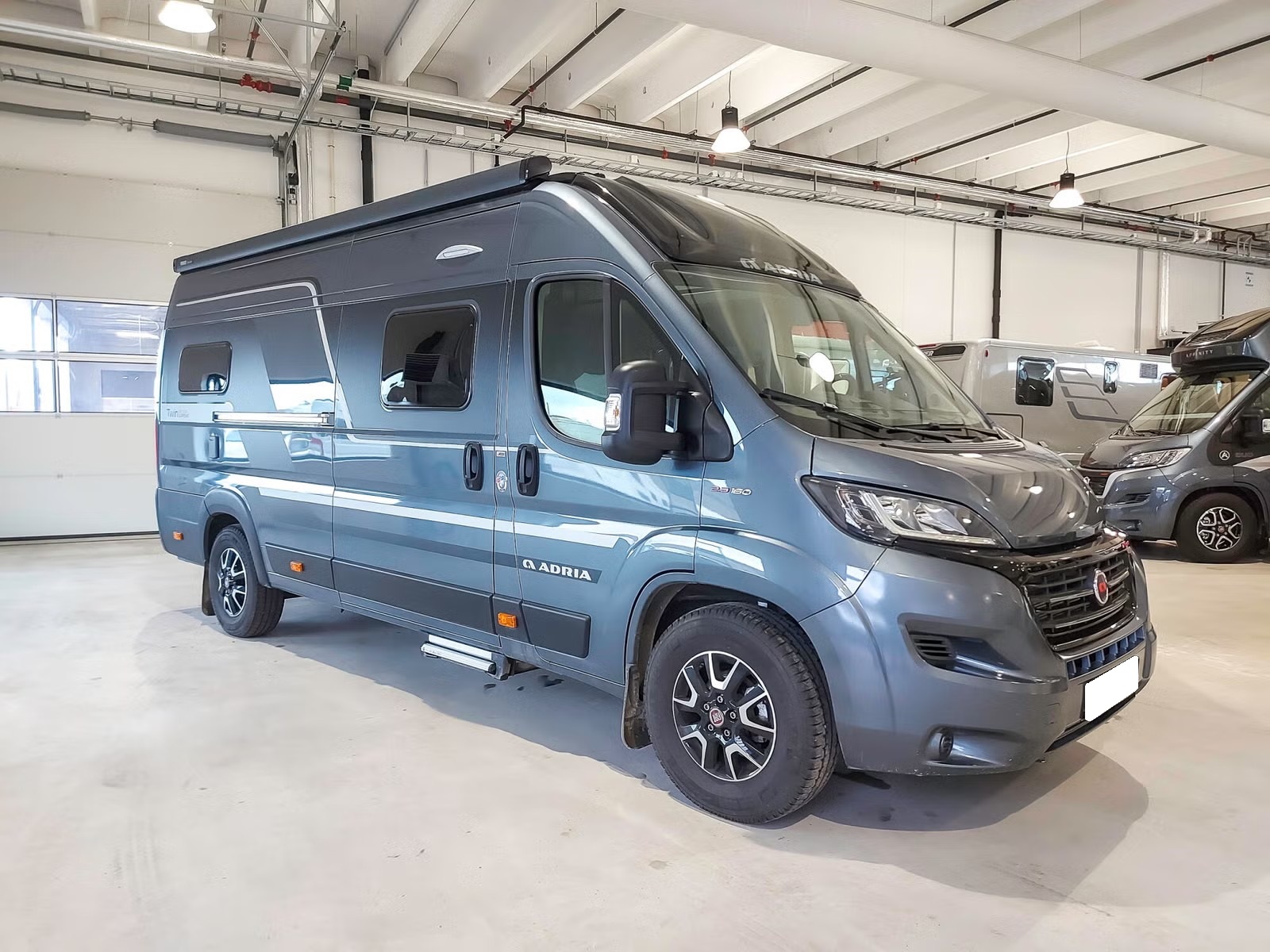 ADRIA TWIN 640 SLB SUPREME