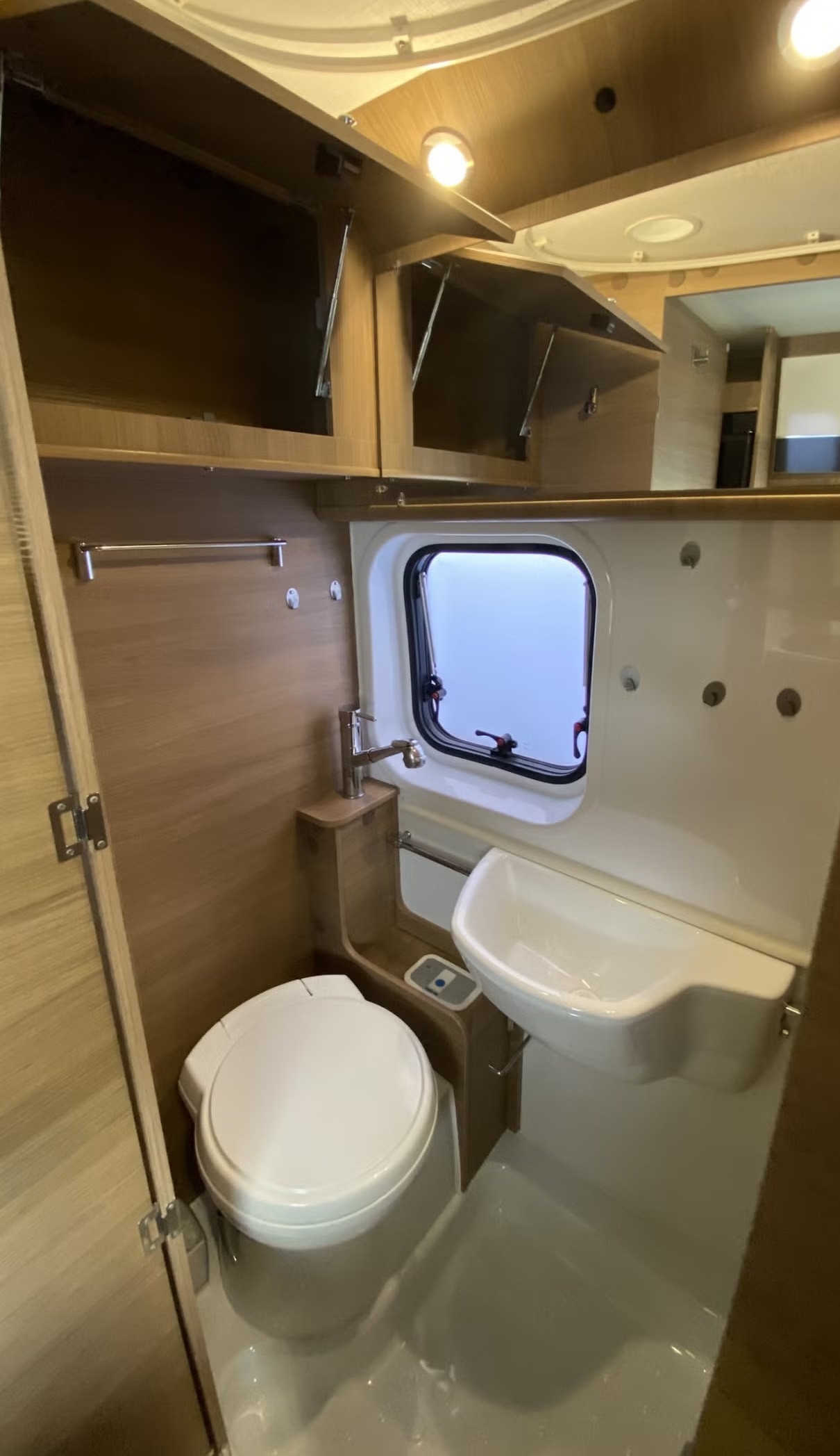 BENIMAR BENIVAN 116 - 04 COUCHAGES - Image 18