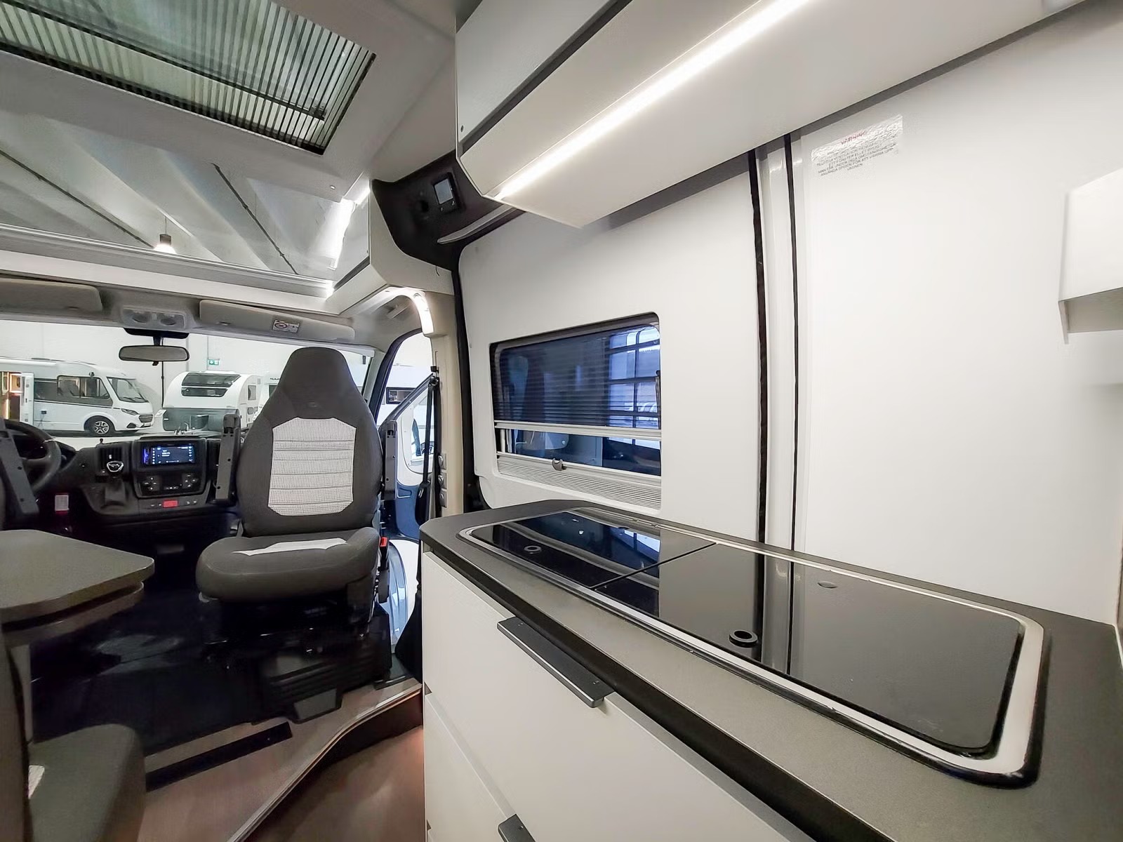 ADRIA TWIN 640 SLB SUPREME - Image 7