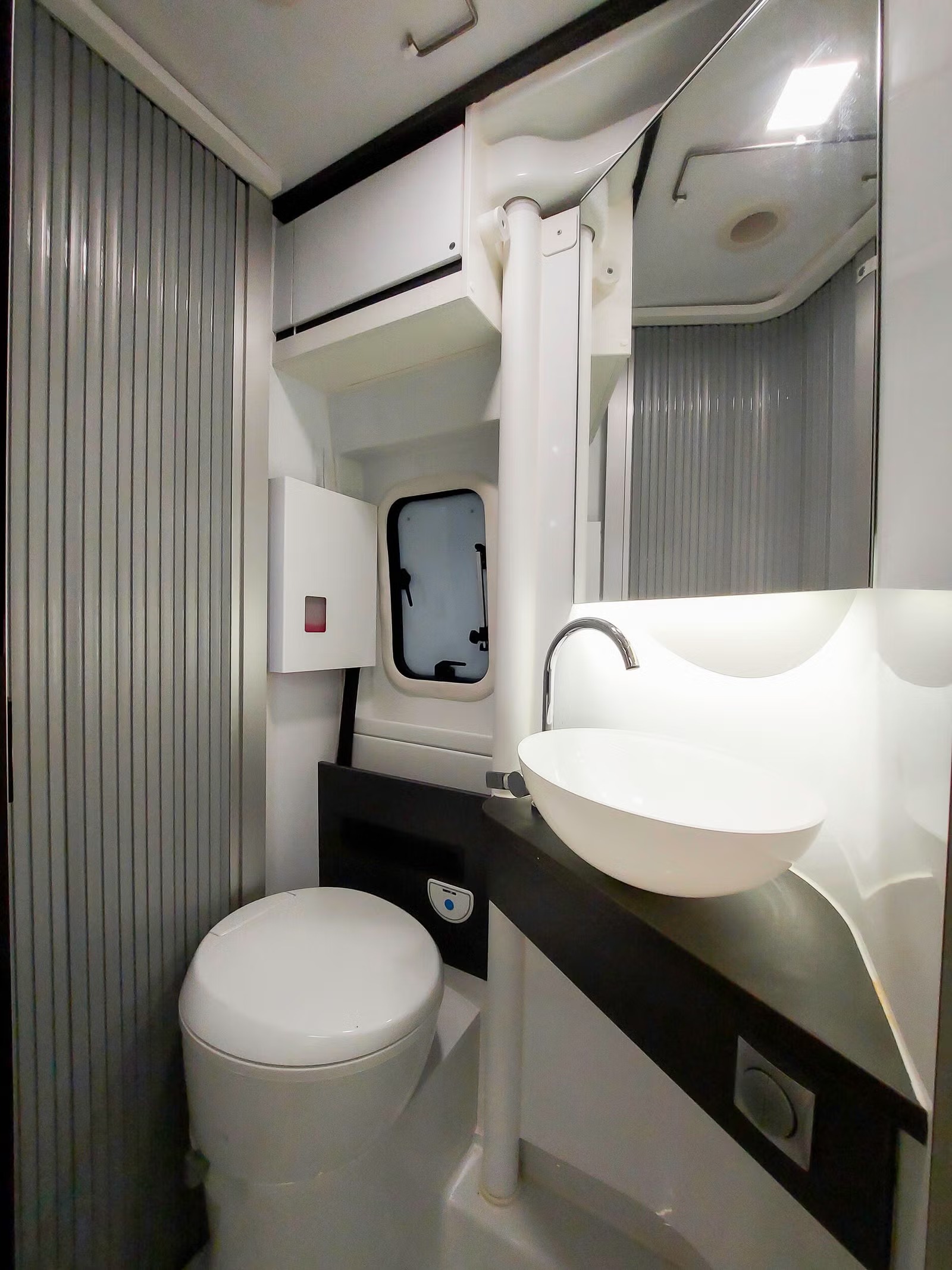 ADRIA TWIN 640 SLB SUPREME - Image 16