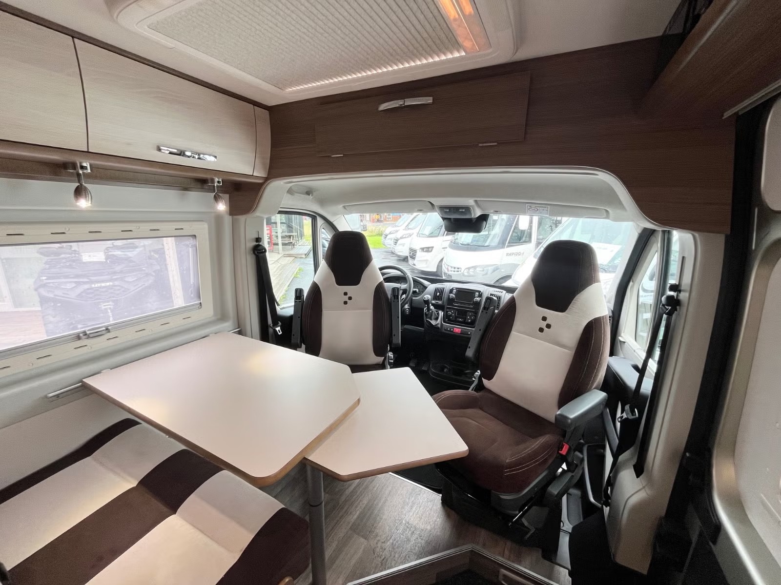 BRAVIA SWAN 599 - Image 9