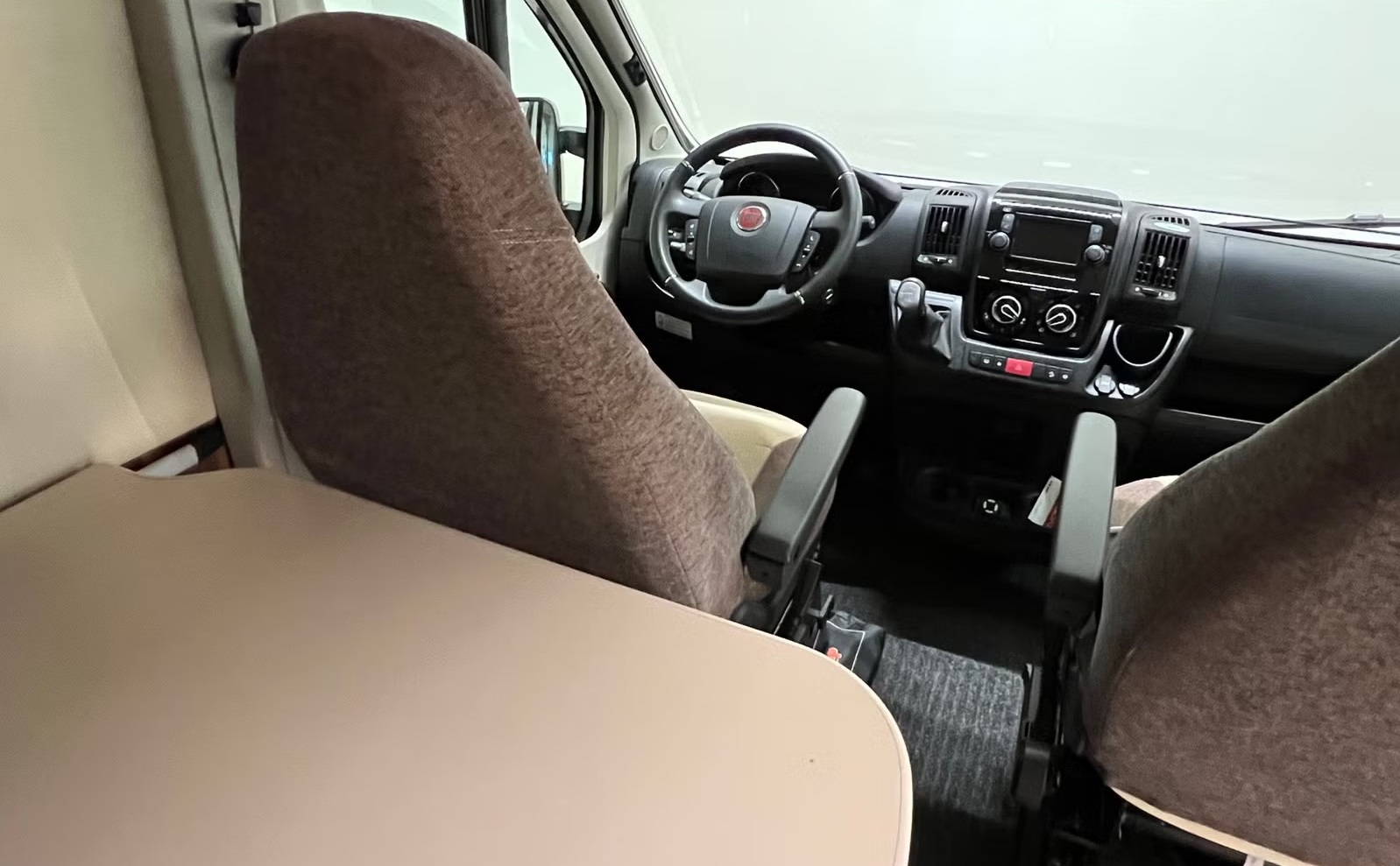 KARMANN MOBIL DAVIS 590 VIVA - 04 COUCHAGES - Image 13