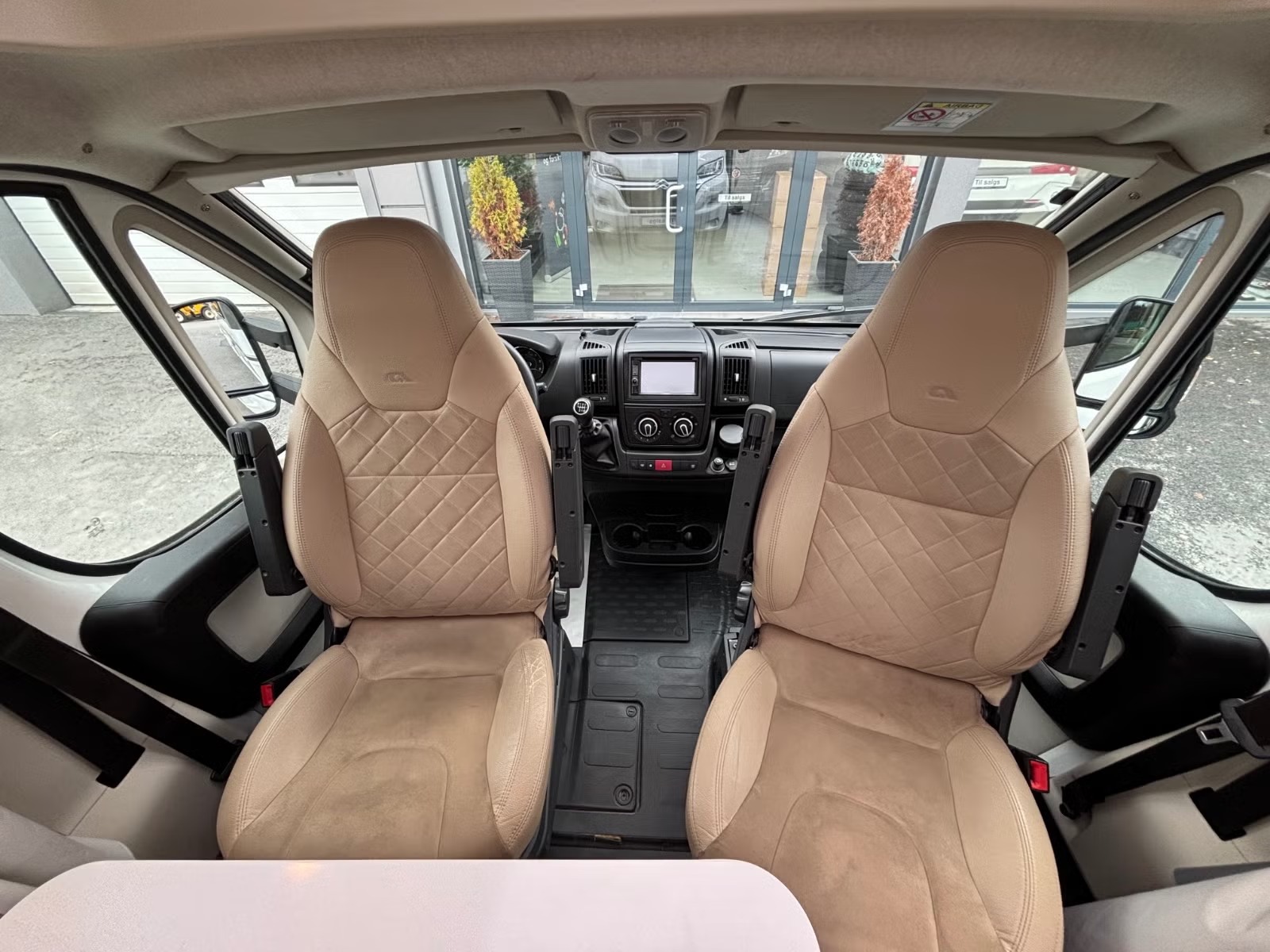 ADRIA CORAL S 670DL - Image 9