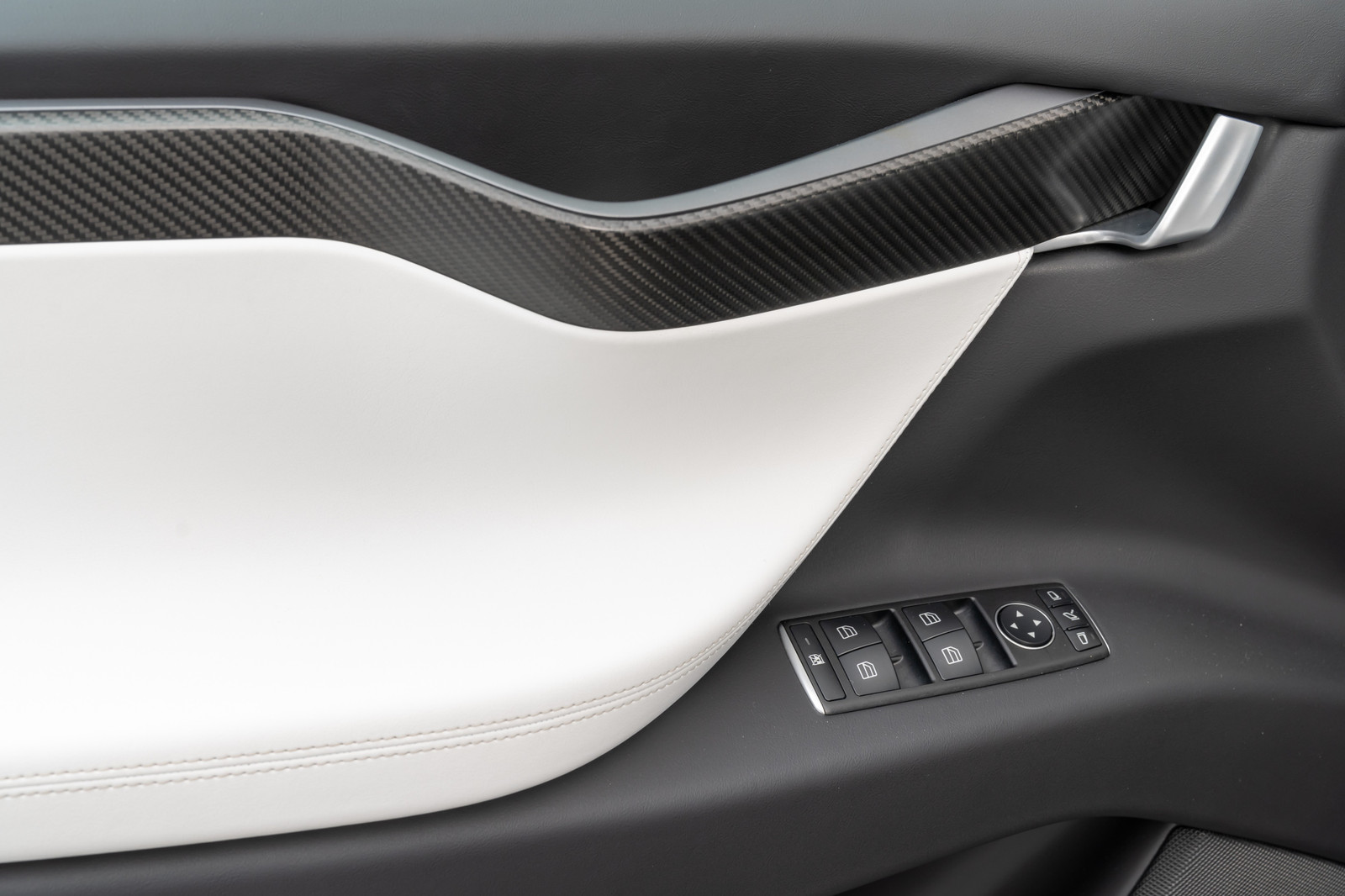 TESLA MODEL X 100D 7 PLACES SUPERCHARGE GRATUITE TRANSFERABLE SC01 - Image 11